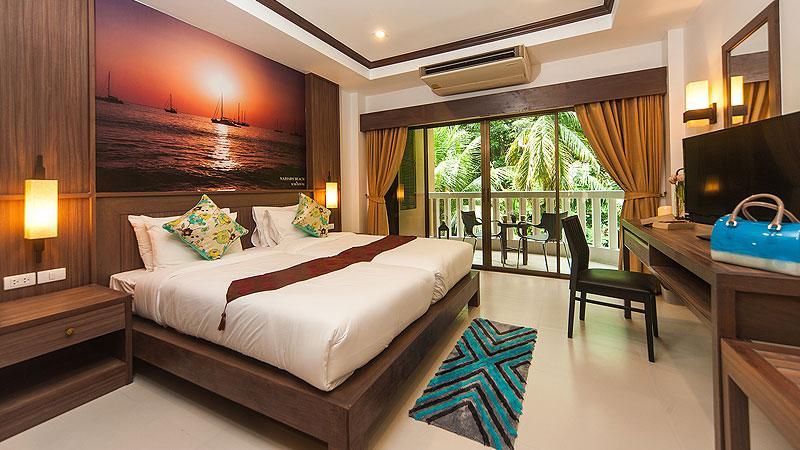 Ratana Hill Patong Aparthotel Exterior photo